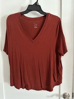 a new day Rust V-Neck Short Sleeve Tee